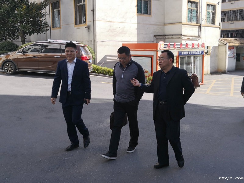 市财政局来我校开展调研