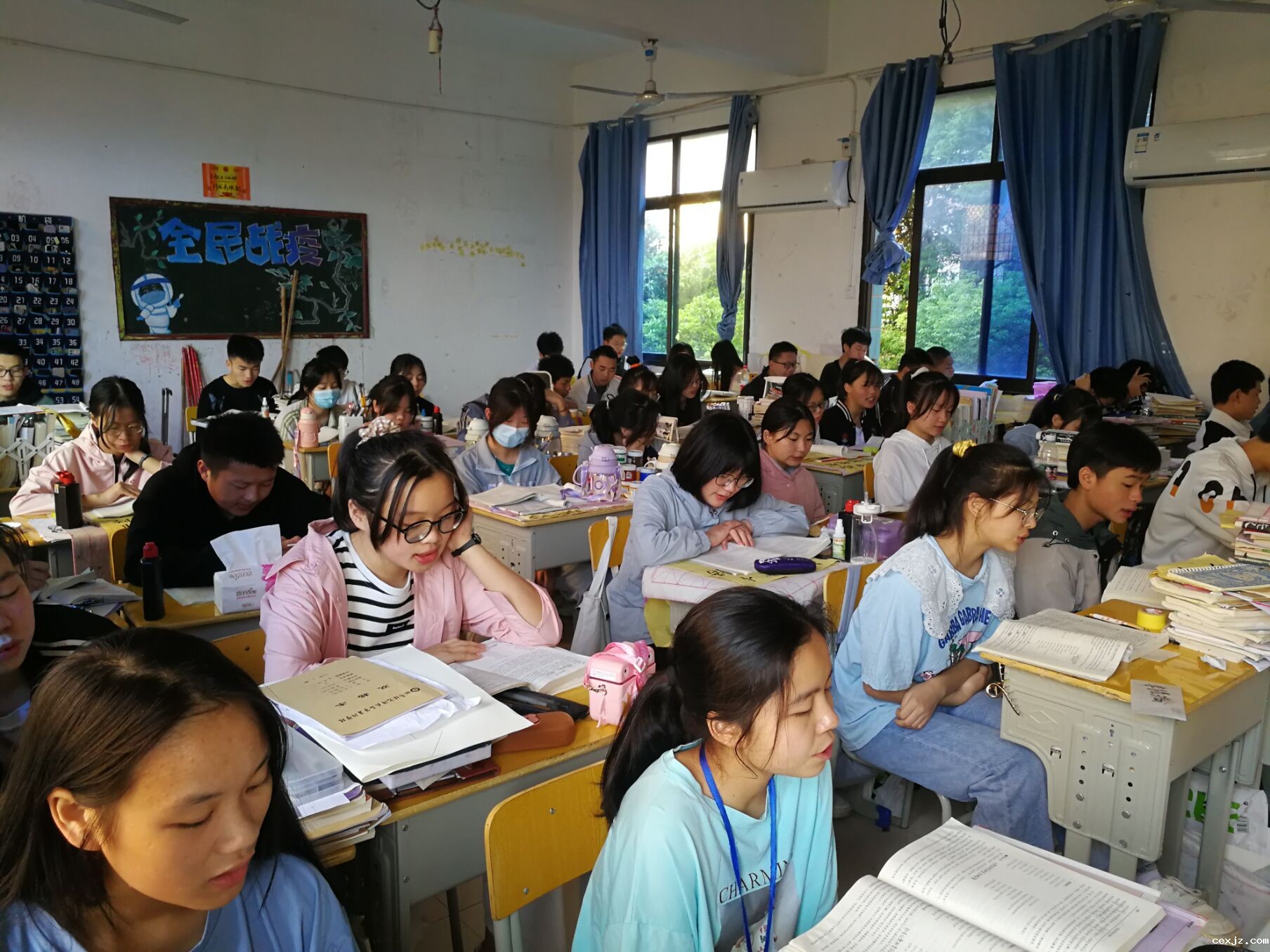 0504-早读 (2).jpg